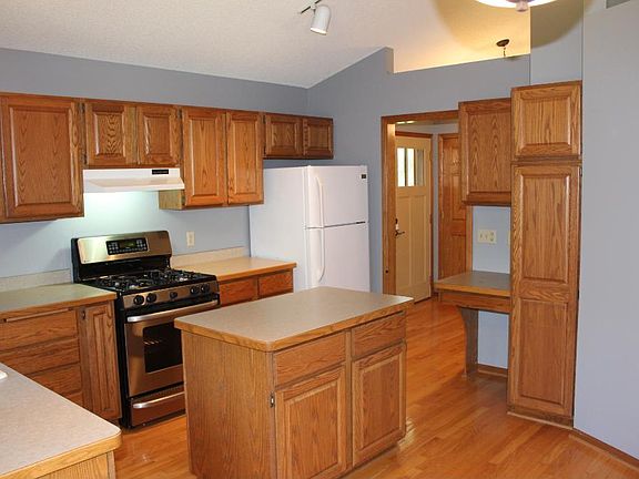 5th image of 1174 Saddlebrook Ln