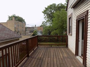 3231 W Altgeld St, Chicago, IL 60647