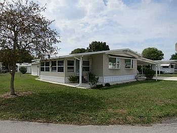 1st image of 262 2nd Ave N