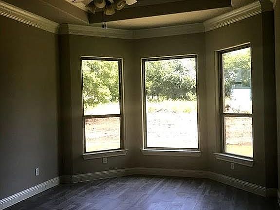 5th image of 8130 Money Ln