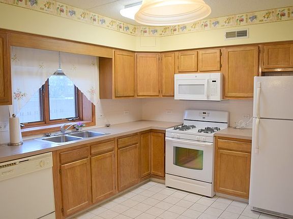 3rd image of 5005 Warren St Unit 2-303