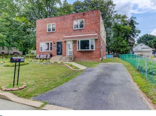 13 N Garfield Ave, Glenolden, PA 19036