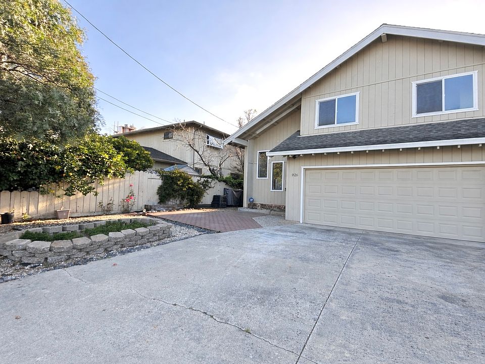 1st image of 926 Paget Ave