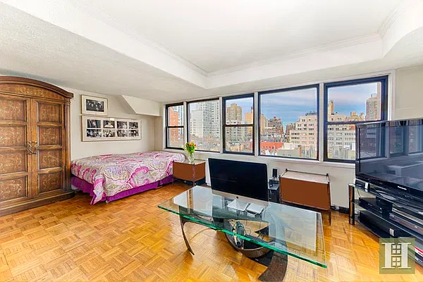Sold by Halstead Real Estate | media 10