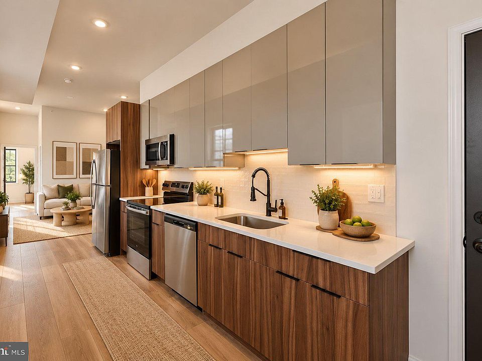 1st image of 1502 N 26th St #3