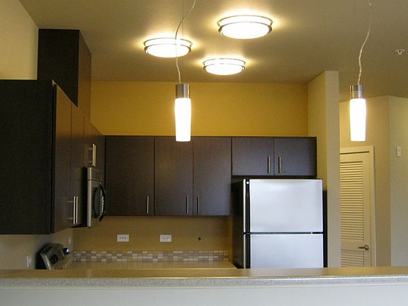 2nd image of 944 Discovery Cir NE Unit 511