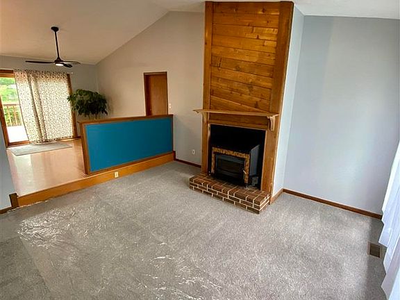 2nd image of 952 Bordallo Dr