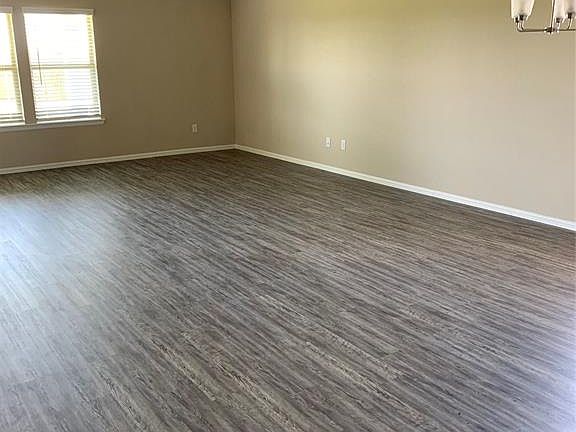 4th image of 4805 Cleves Ave