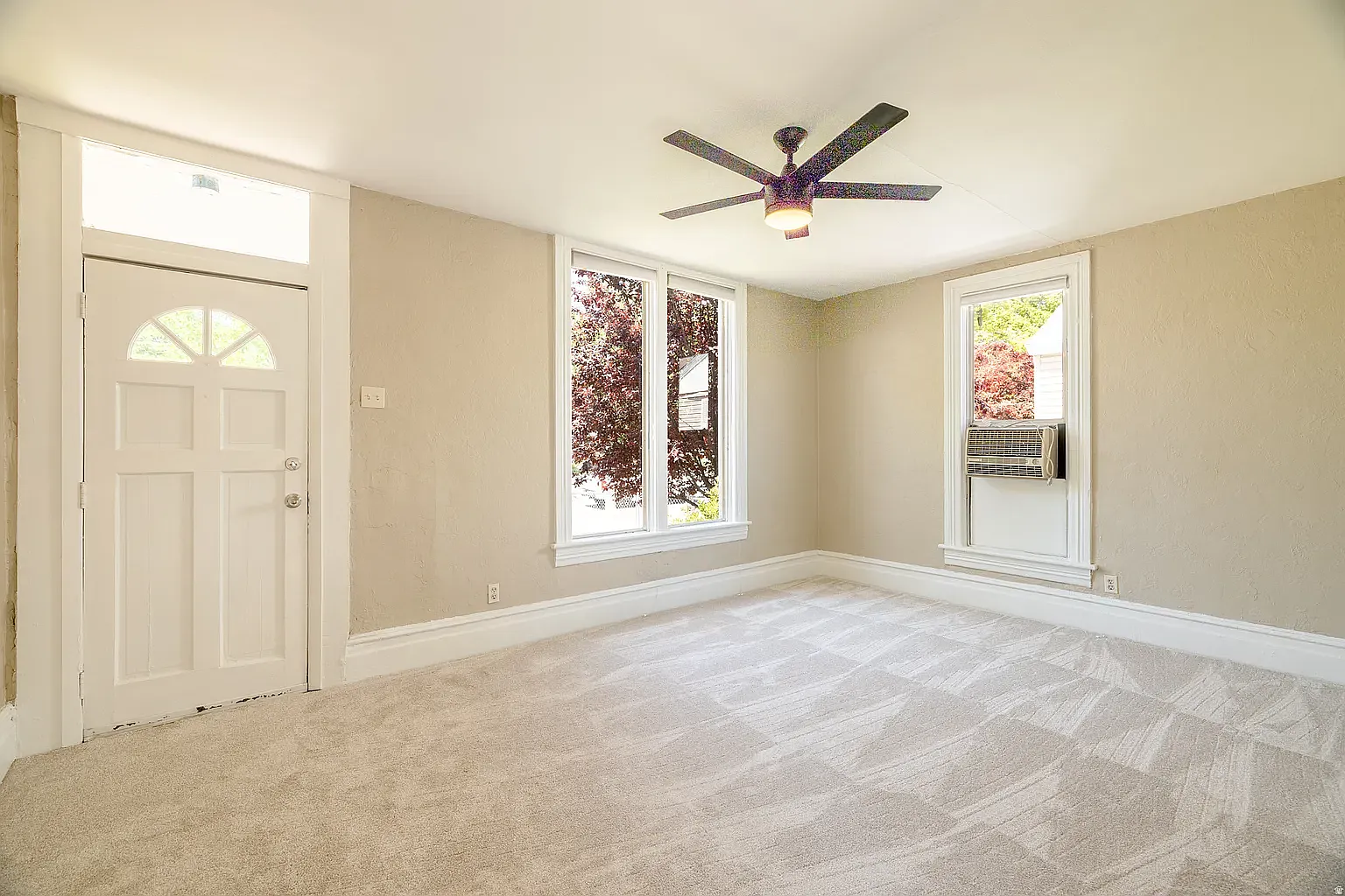 526 N 800 W — Photo 3