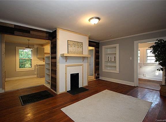 2nd image of 313 Westwood Dr