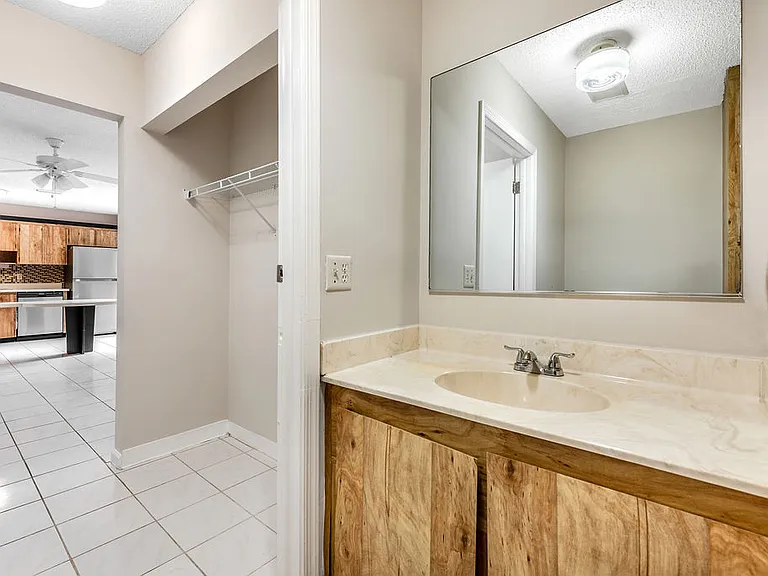 1761 N Congress Ave — Photo 16