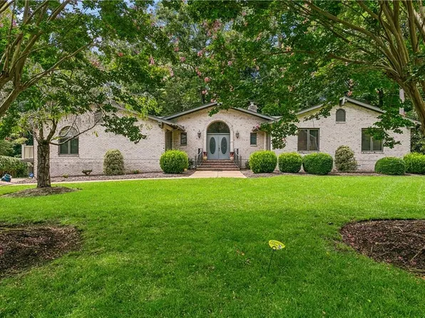688 Fairfax Way, Williamsburg, VA 23185
