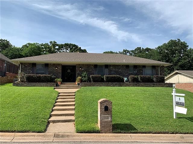 1st image of 717 Rankin Dr
