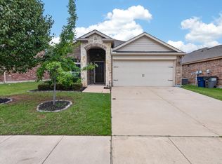 802 Platinum Dr, Princeton, TX 75407