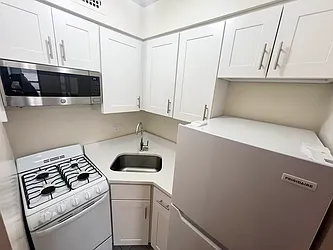 Rented by Guidance Realty Corp.