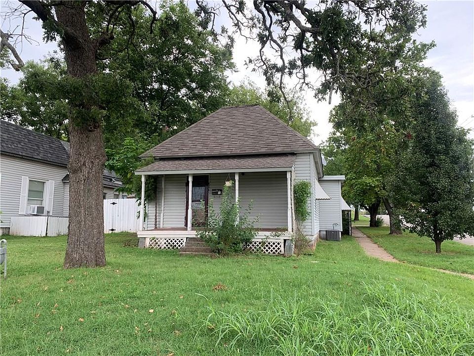1st image of 524 Steele Ave