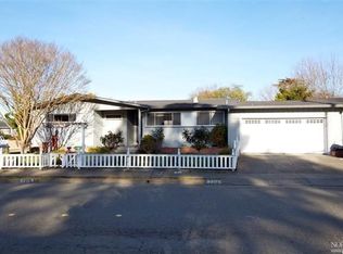 2210 Creekside Rd, Santa Rosa, CA 95405