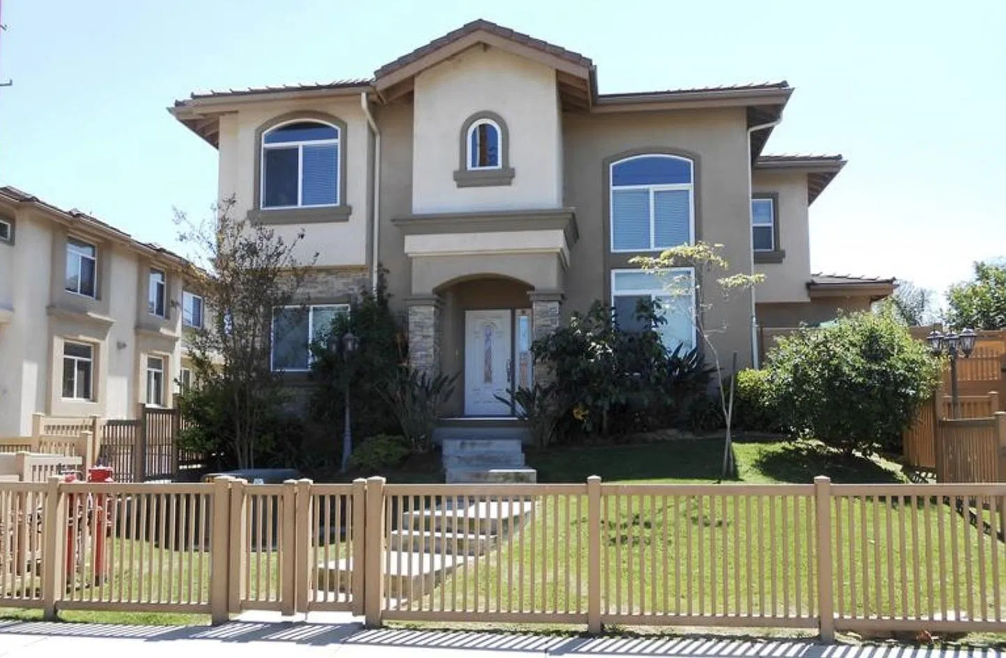 Elm Vista Dr, Downey — Photo 3