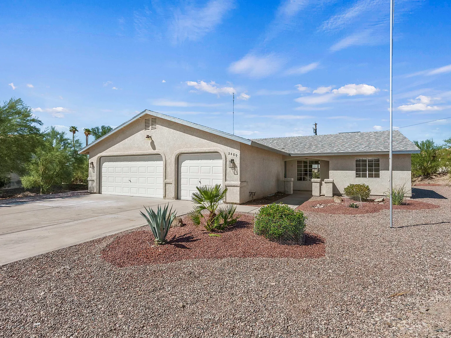 3 bed, 1312 sqft, $2,385 — Photo 1