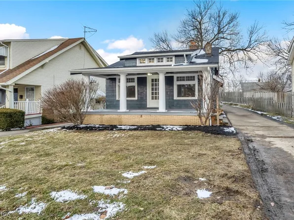 3577 Warren Rd, Cleveland, OH 44111