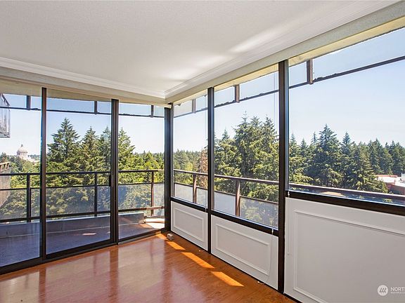 2nd image of 1910 Evergreen Park Drive SW #804