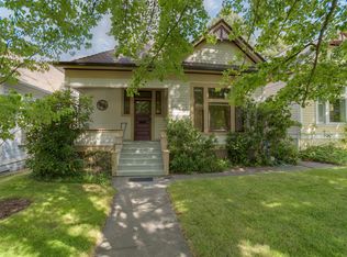 74 N 3rd St, Ashland, OR 97520