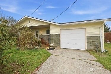 1st image of 1010 Coolidge Road