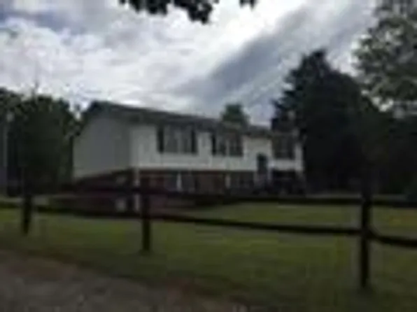 975 Murray Ln, Charlottesville, VA 22903