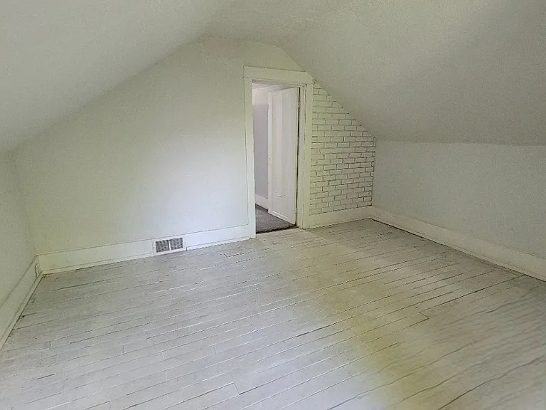 618 Bopf St — Photo 10