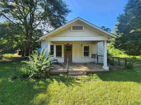 2307 Holmes Rd, Marshall, TX 75672