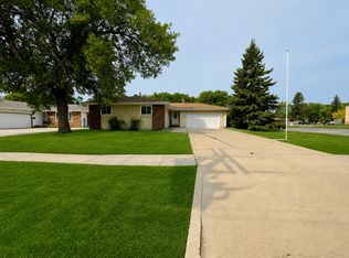 3014 Broadway N, Fargo, ND 58102