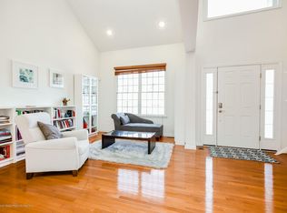 60 Teagan Ct, Middletown, NJ 07748