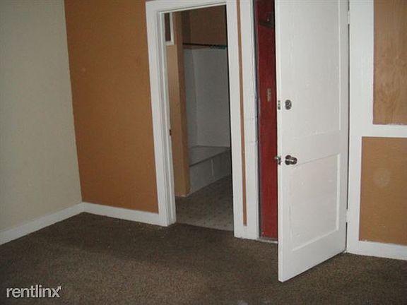 4 BEDROOM