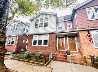 70-21 67th St #1, Ridgewood, NY 11385