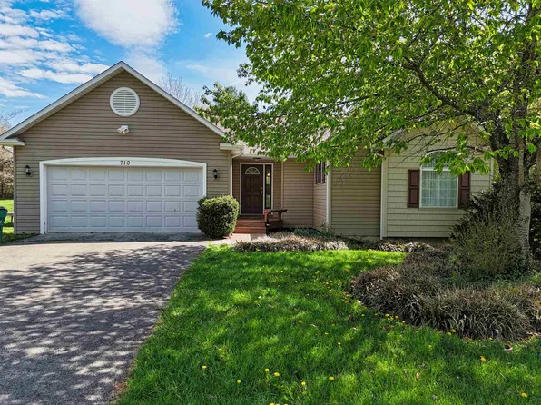 710 McBryde Dr, Blacksburg, VA 24060