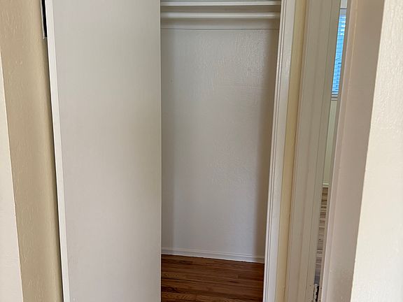 2nd image of 1077 Eugene Ave APT 1