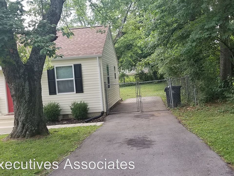 2nd image of 2309 Boxwood Ln