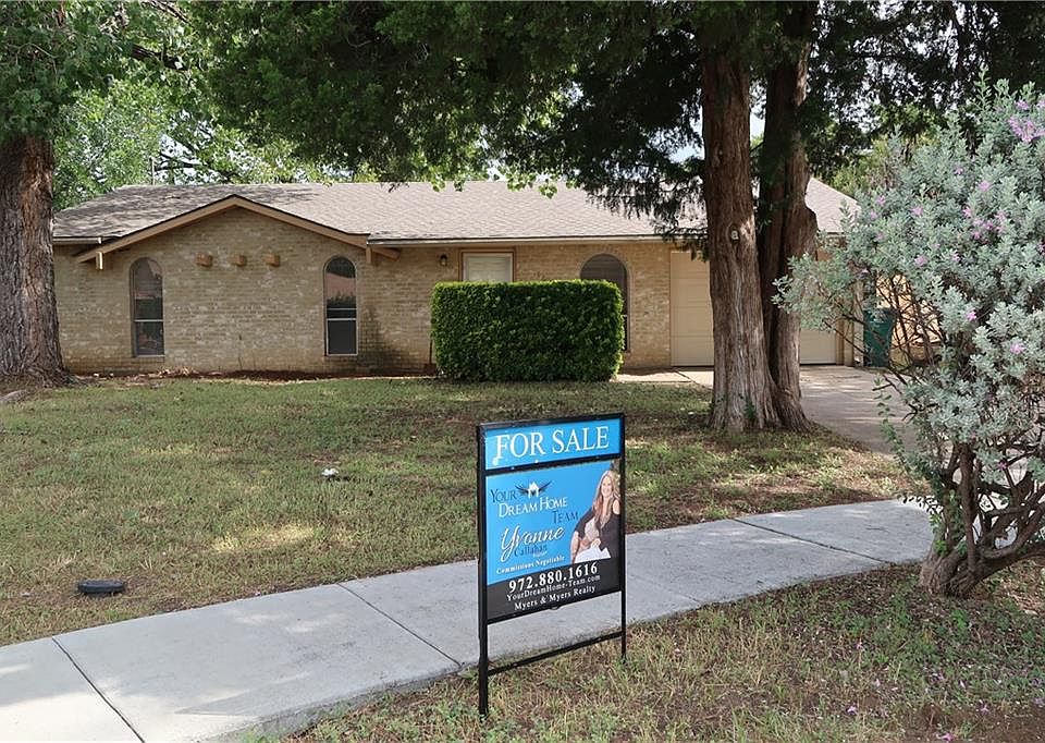 1st image of 165 Pinewood Pl
