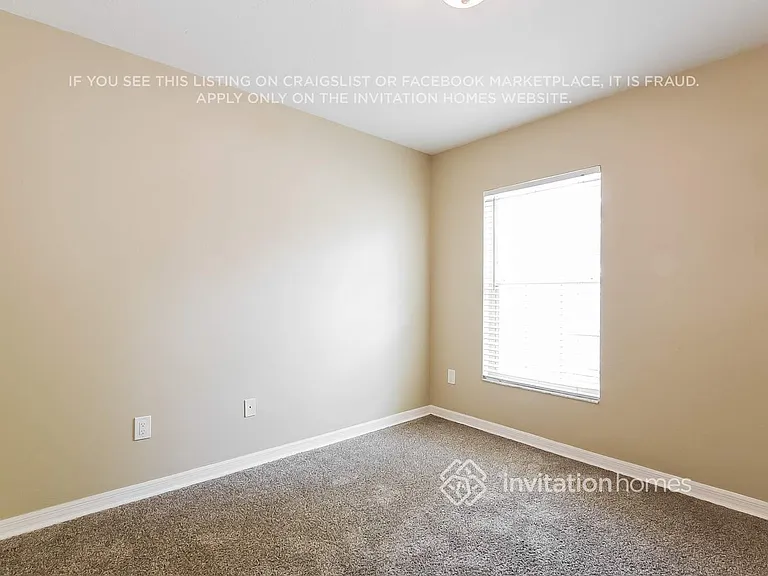 829 W Charing Cross Cir — Photo 13