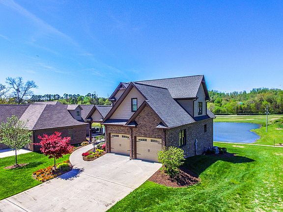 3rd image of 574 Turnberry Cir