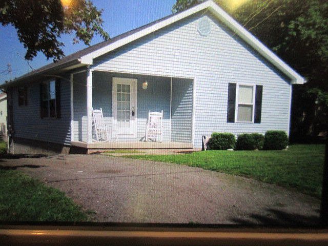 1st image of 28 Brown St
