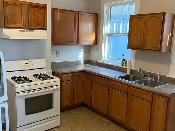 8 Barclay St, Albany, NY 12209