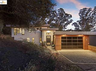 6 Jewel Ct, Oakland, CA 94611