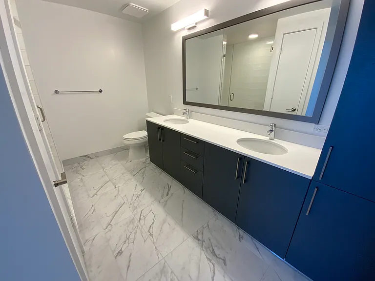 2565 NE 190th St #3 — Photo 18