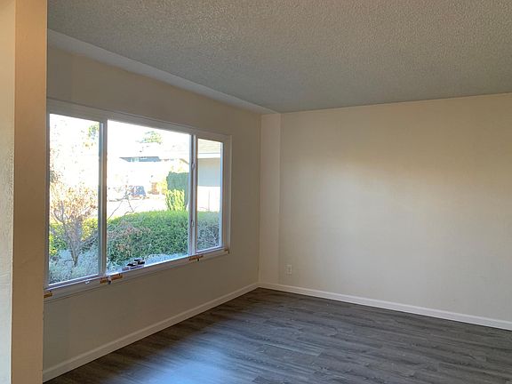 4th image of 730 Polaris Ave