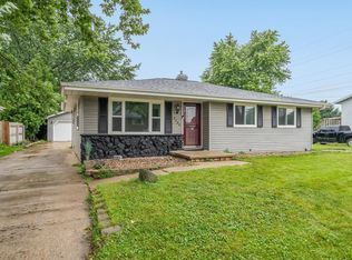 2725 S Jackson St, Appleton, WI 54915