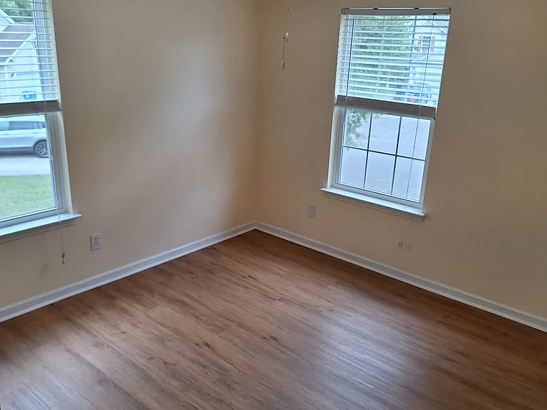 609 Knowledge Dr — Photo 17
