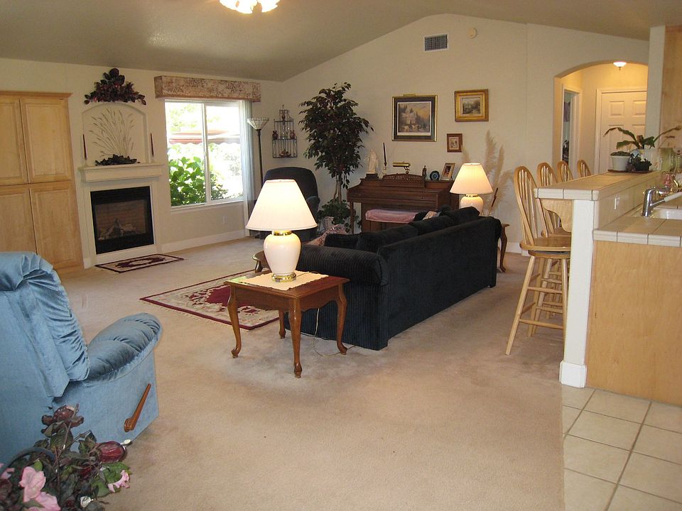 Open, inviting living space perfect for entertaining or for family time.