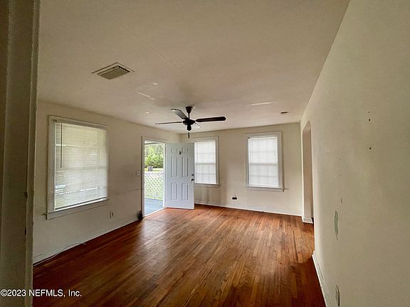 4th image of 1151 WYCOFF Avenue