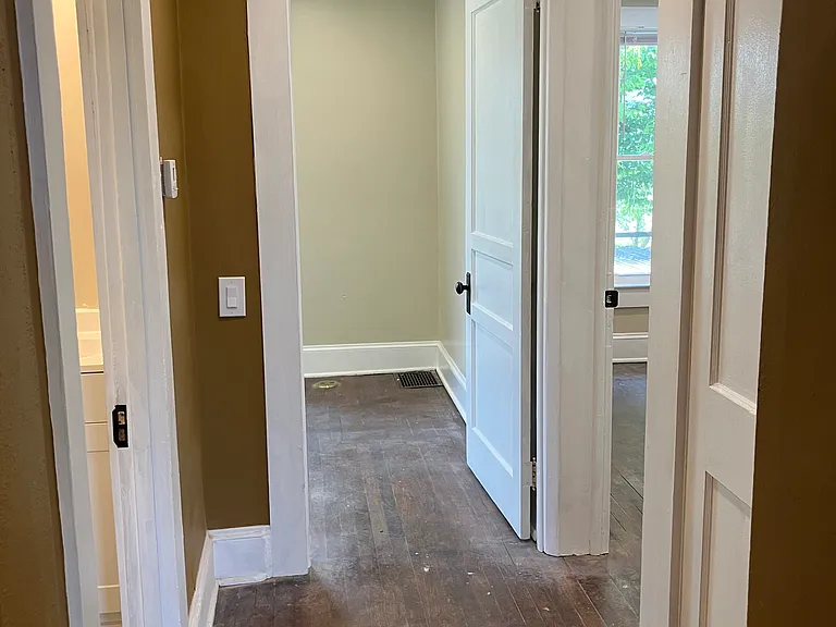 332 Locust Ave #A — Photo 9